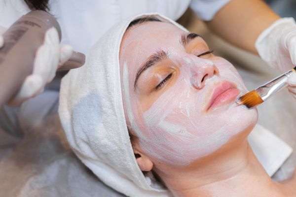 The Ultimate Guide for Starting a Home-Based Beauty Business in 2025