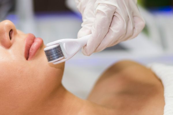 How to Use a Derma Roller in Your Salon: Techniques & Benefits